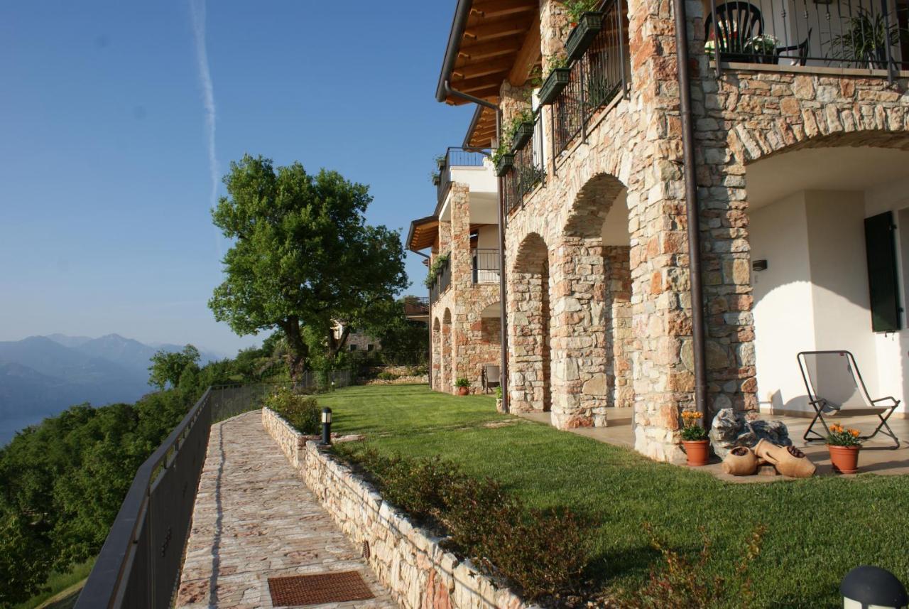 La Casa Di Pericle Aparthotel Brenzone sul Garda Bagian luar foto