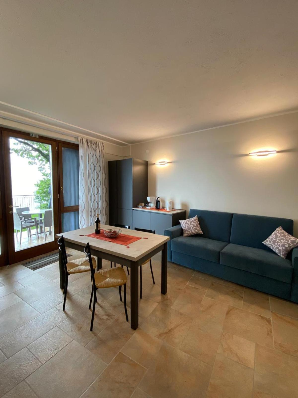 La Casa Di Pericle Aparthotel Brenzone sul Garda Bagian luar foto